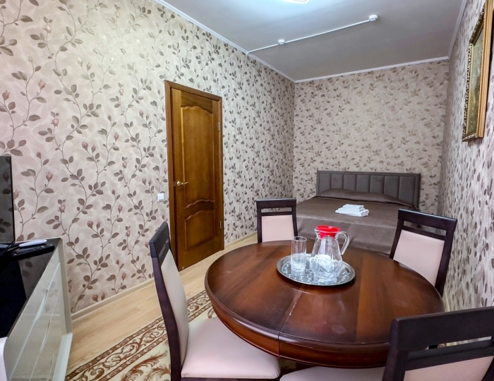 Люкс Корпус №1 Люкс Семейный 2-местный  3-комнатный  с балконом - Санаторий «Карагай» Большеустьикинское