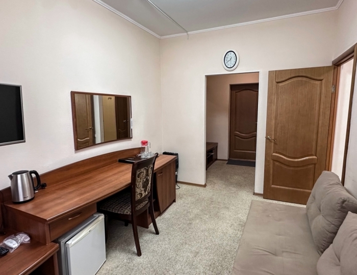 Полулюкс Корпус №2 1-местный 2-комнатный без балкона - Санаторий «Карагай» Большеустьикинское