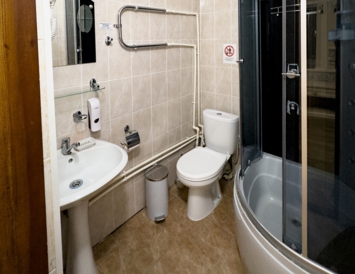 Полулюкс Корпус №3 1-мест с балконом - Санаторий «Карагай» Большеустьикинское